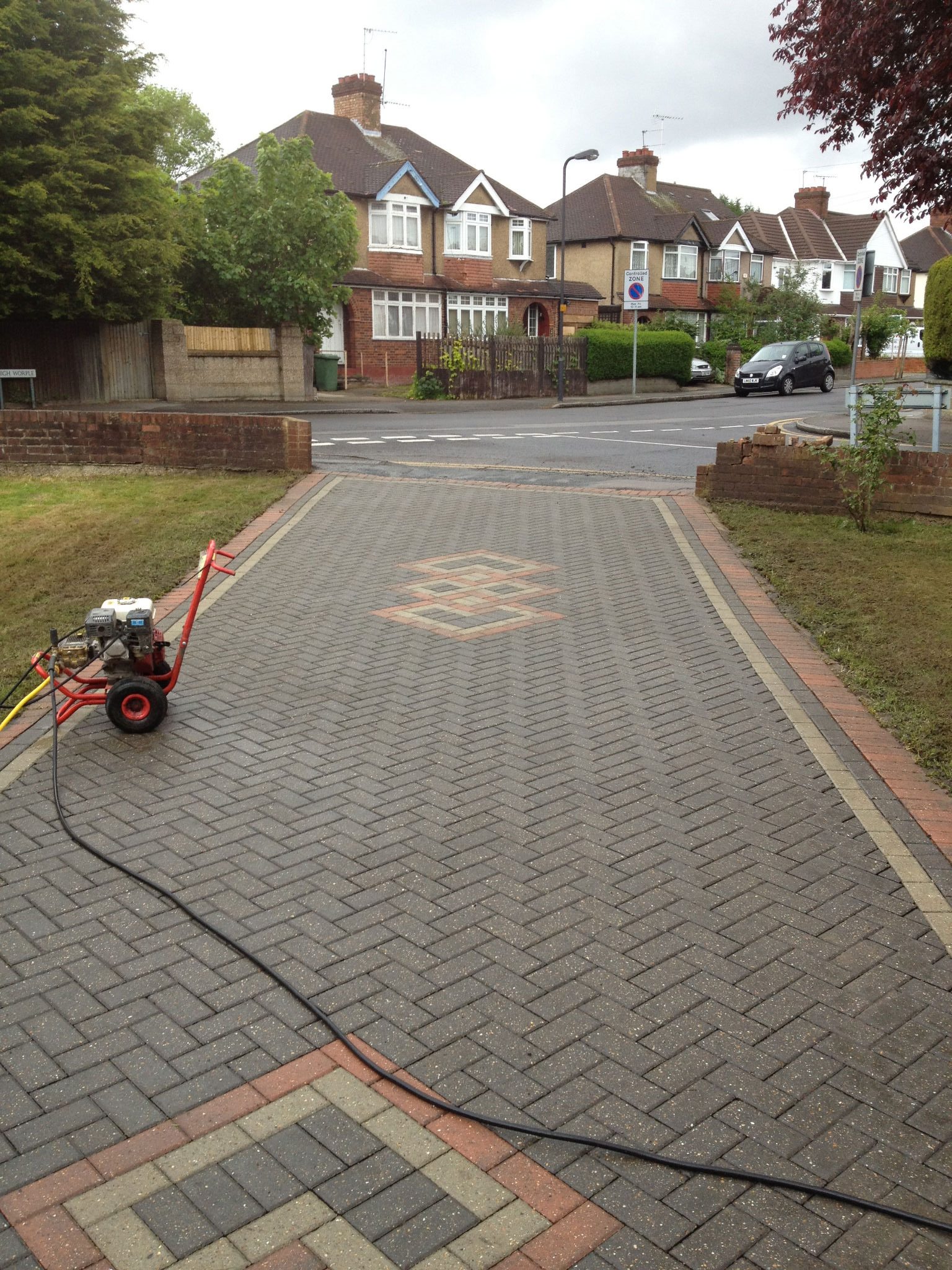 Driveway Cleaning In Harrow